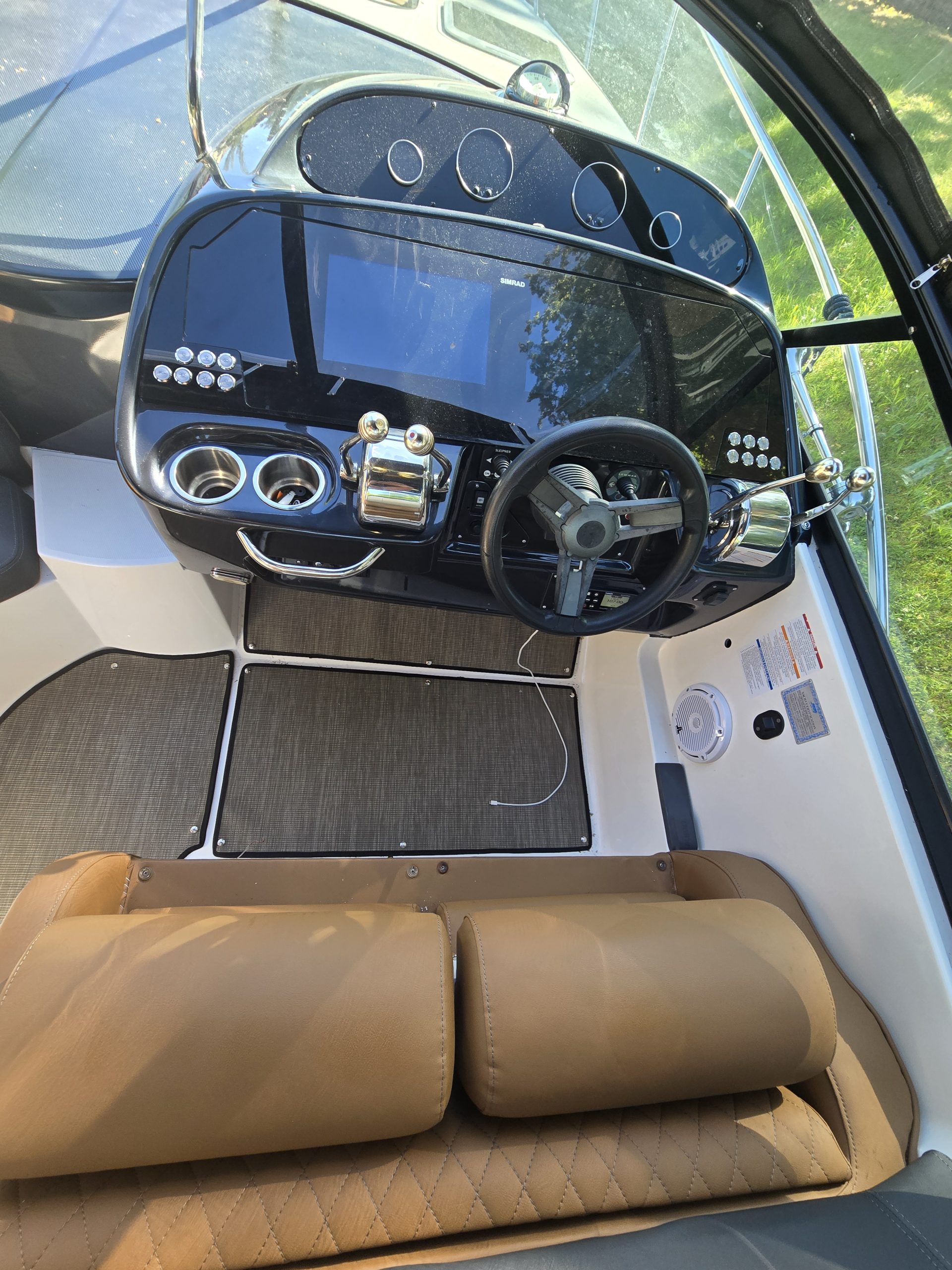 1000024827 1000024827