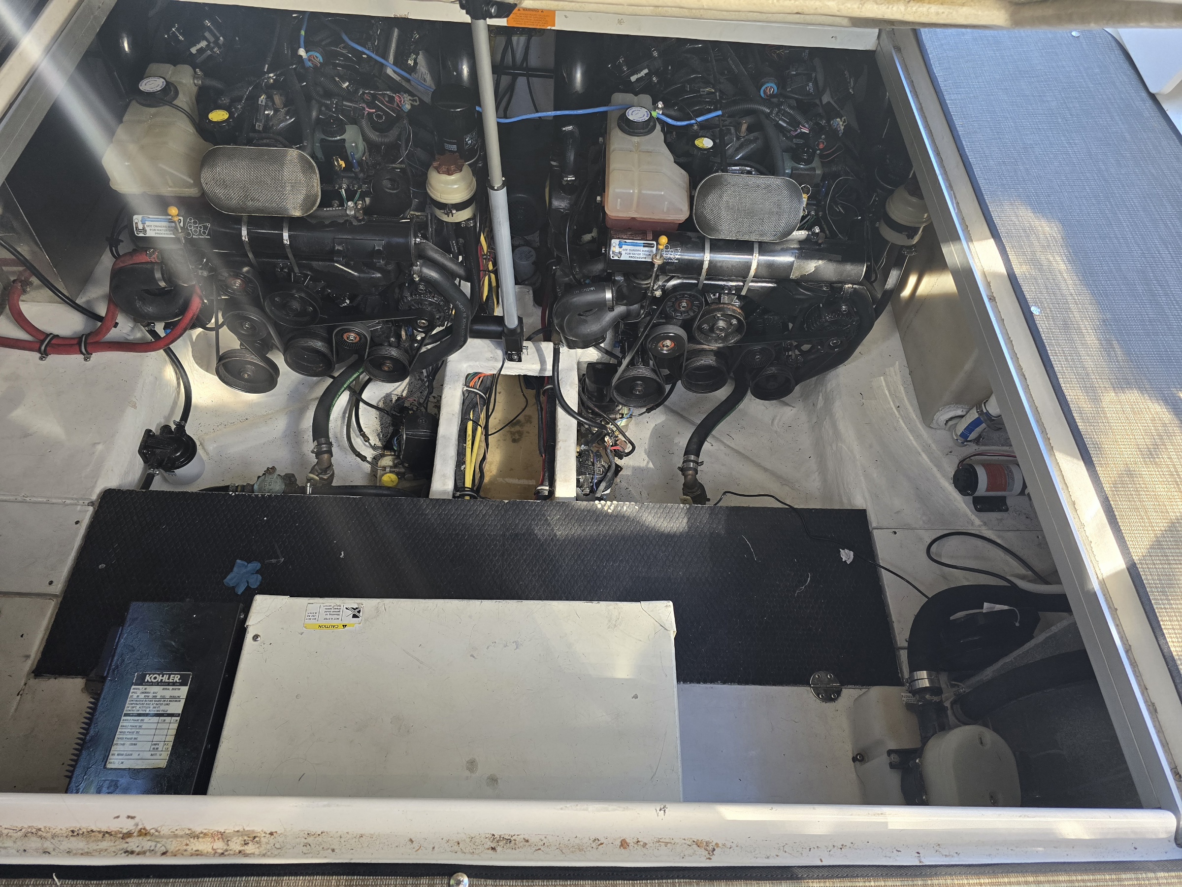 Motorówka Chaparral 370 – doinwestowana, bogato wyposażona, duża moc